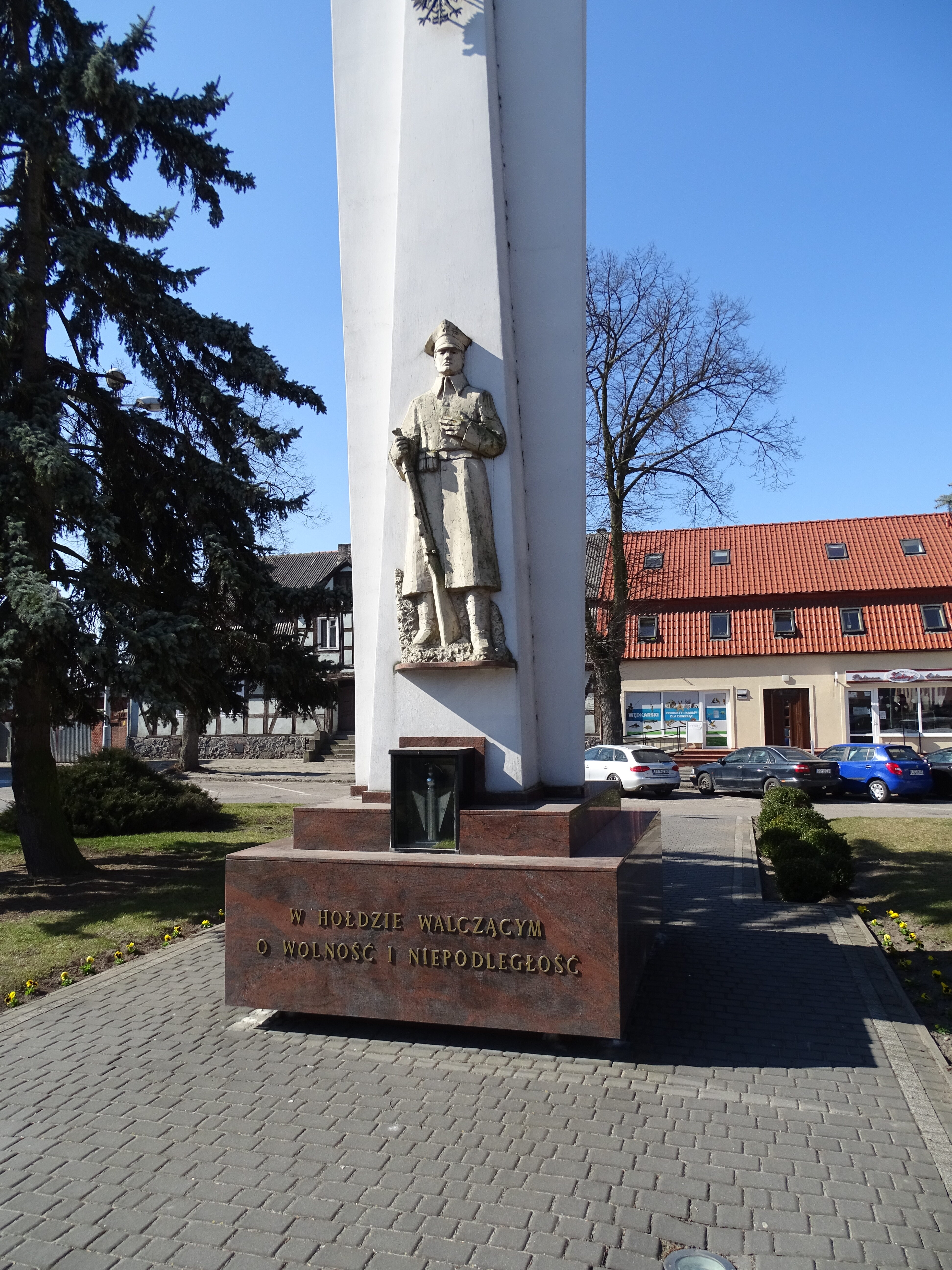 Pomnik na Placu Wolności w Łobżenicy