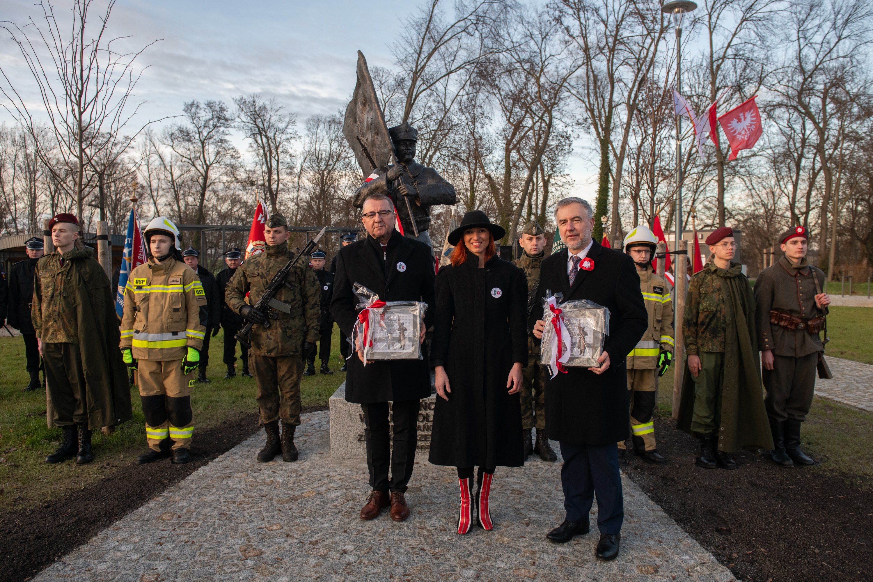 Marszałek odsłonił pomnik Powstańca Wielkopolskiego w Jaraczewie