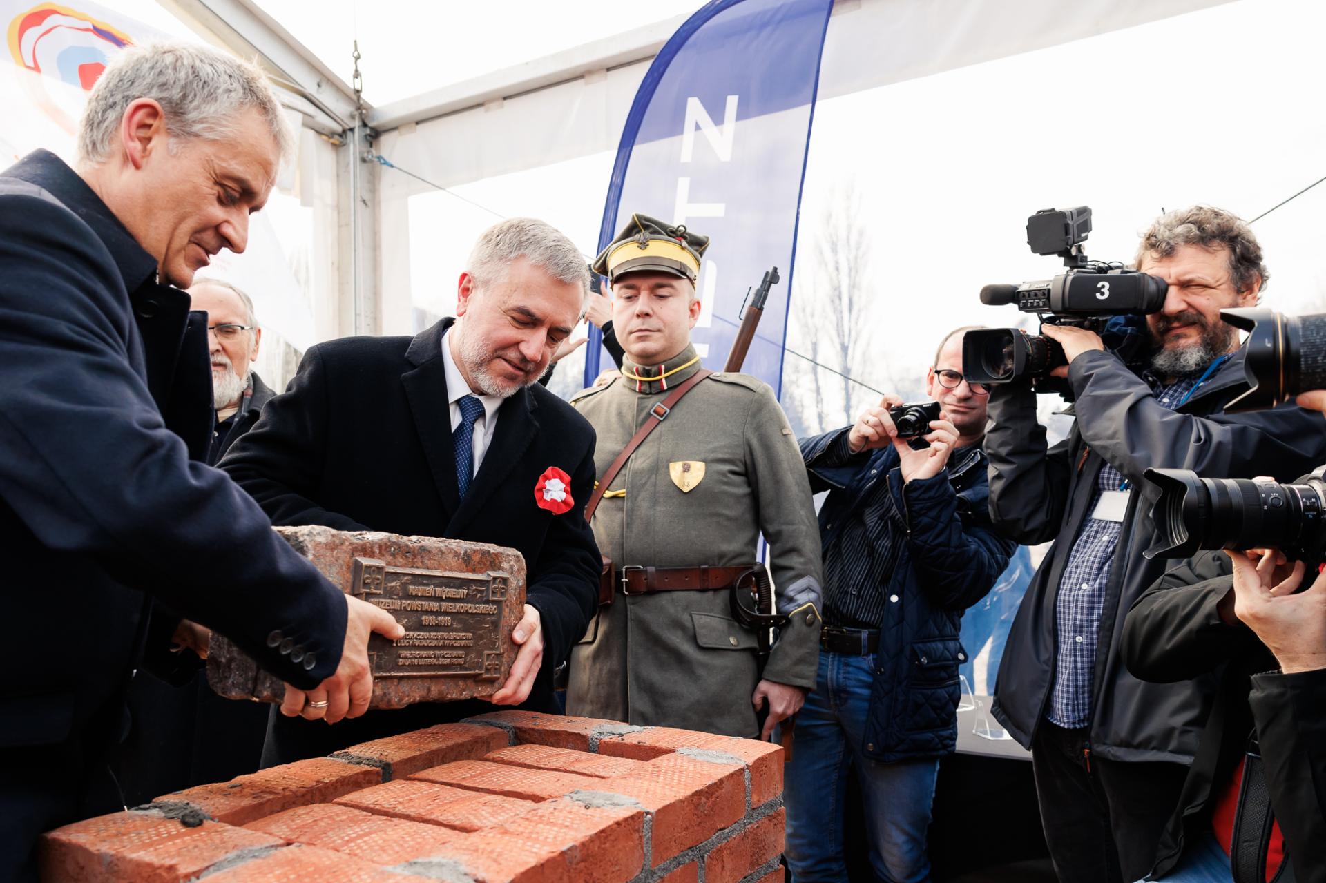 Wmurowanie kamienia węgielnego pod budowę nowego Muzeum Powstania Wielkopolskiego 1918-1919